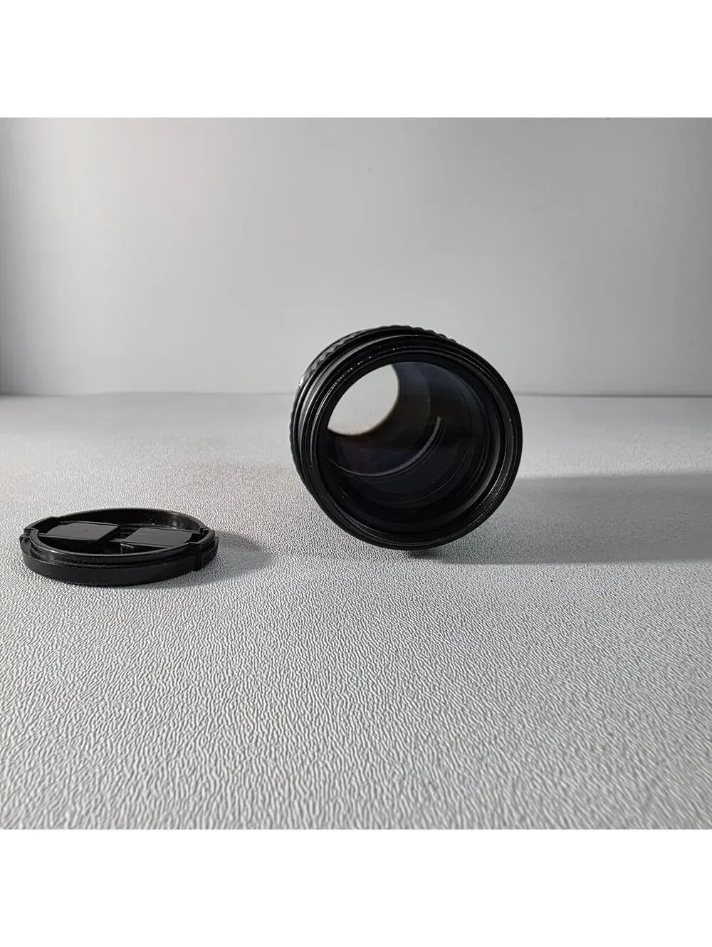 Focal MC Auto 135mm f/2.8 Lens for Canon FL Mount – Manual Focus Telephoto